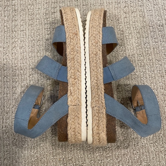 Universal Thread Women’s Platform Ankle Strap Sandal - Picture 6 of 6